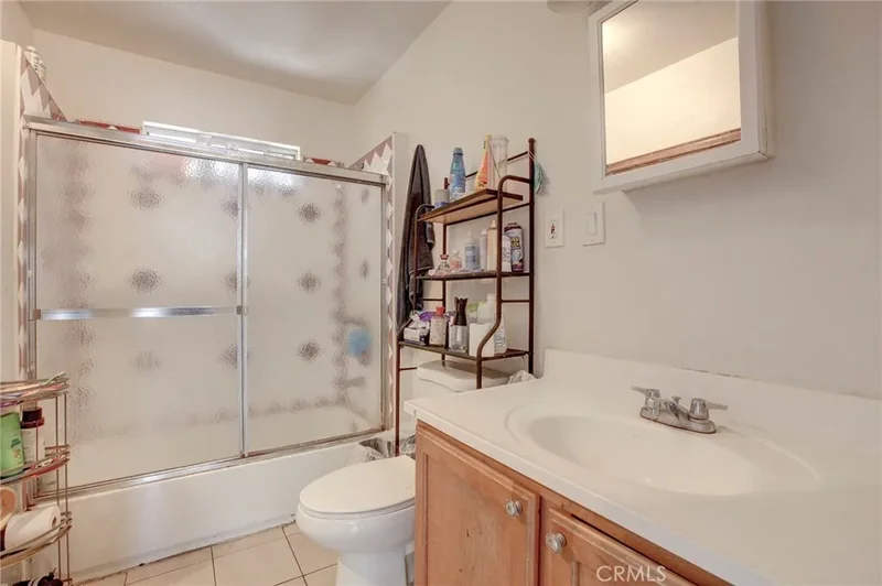 331 W 92nd Street, Los Angeles, CA 90003, Los Angeles, California, United States. - Photo 4