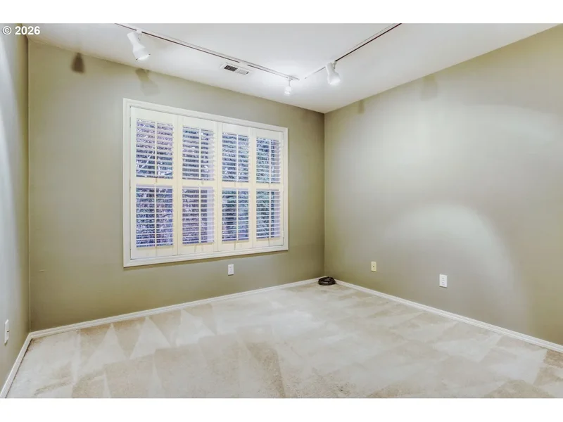 12435 SW 158TH AVE, Beaverton, OR 97007, Beaverton, Oregon, United States. - Photo 33