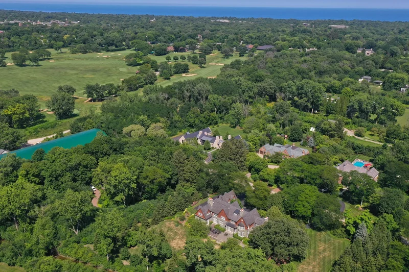 61 Sequoia Court , Lake Forest, IL 60045, Lake Bluff, Illinois, United States. - Photo 34