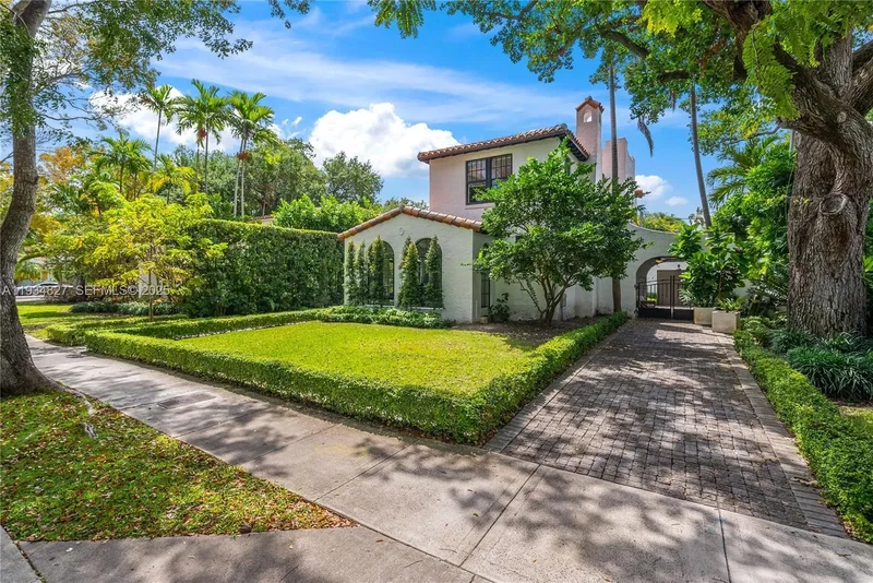 628 NE 59th St, Miami, Florida, United States. - Photo 35