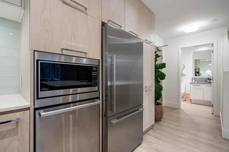 680 Seylynn Crescent 103, North Vancouver, British Columbia, Canada. - Photo 16