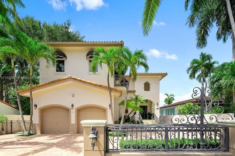 66 S Hibiscus Dr, Miami Beach, Florida, United States. - Photo 49