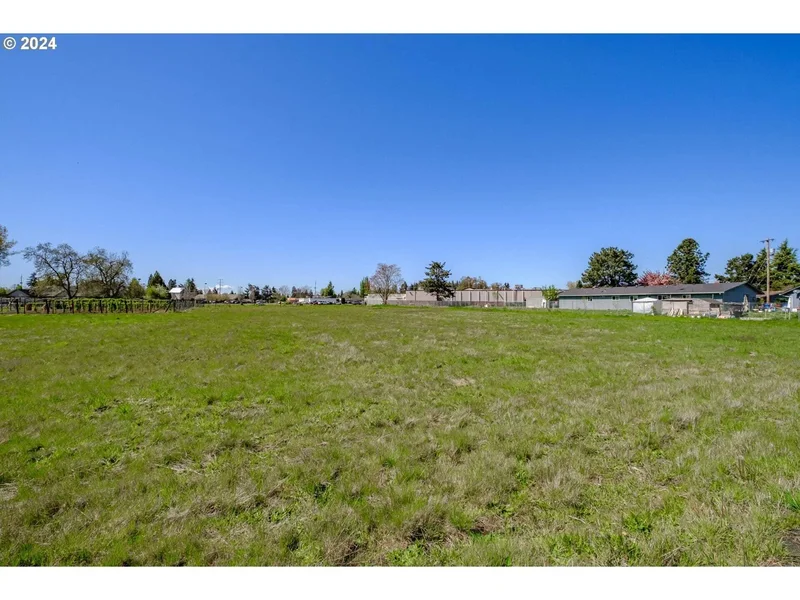 1600 E Blk Lincoln RD, Woodburn, Oregon, United States. - Photo 28