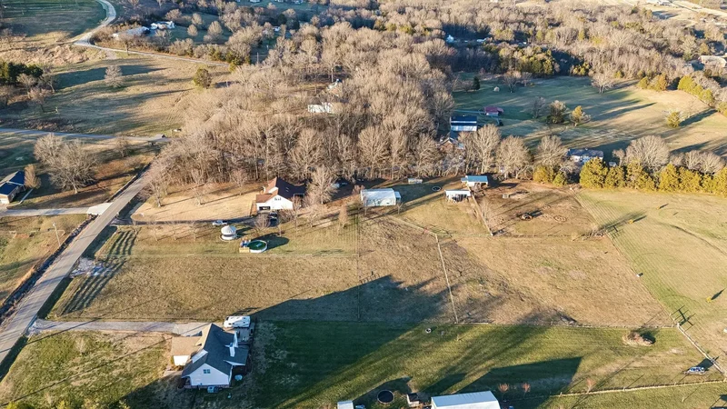 5205 SE Tater Peeler Rd, Lebanon, Tennessee, United States. - Photo 27