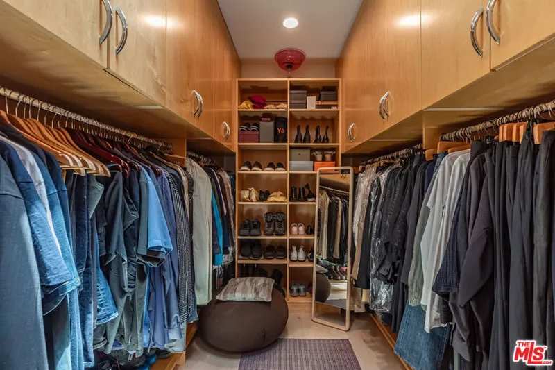 1045 Cold Canyon Road, Hidden Hills, California, United States. - Photo 29