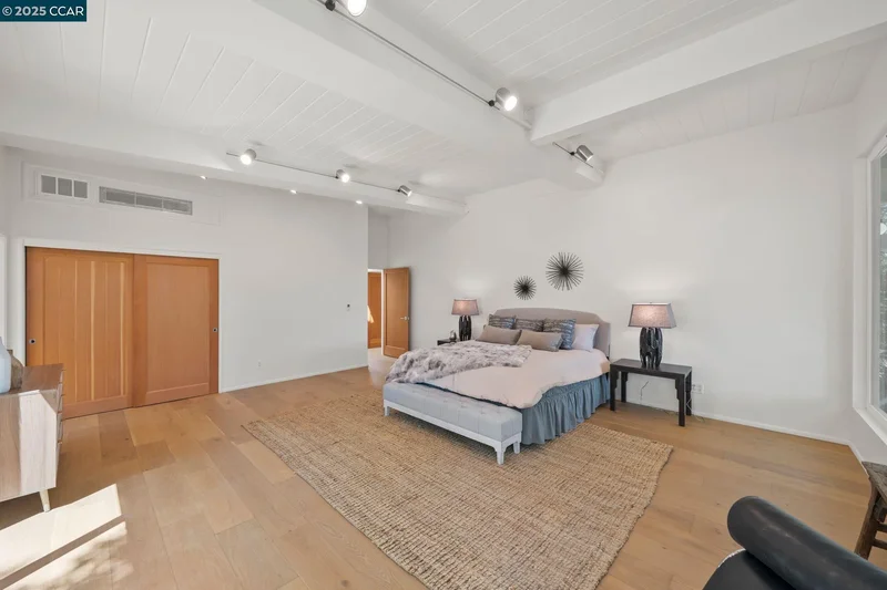 233 Melody Ln, Orinda, California, United States. - Photo 56