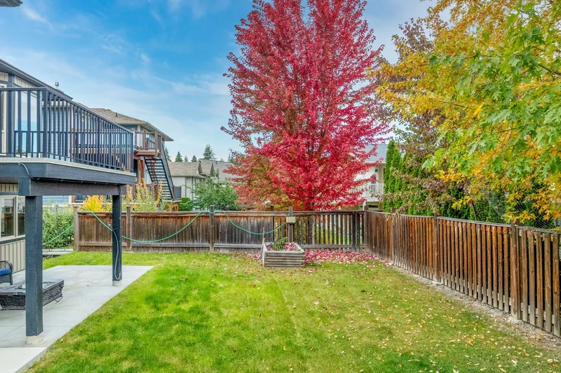 1660 22 Street NE, Salmon Arm, BC V1E 0A8, Salmon Arm, British Columbia, Canada. - Photo 10