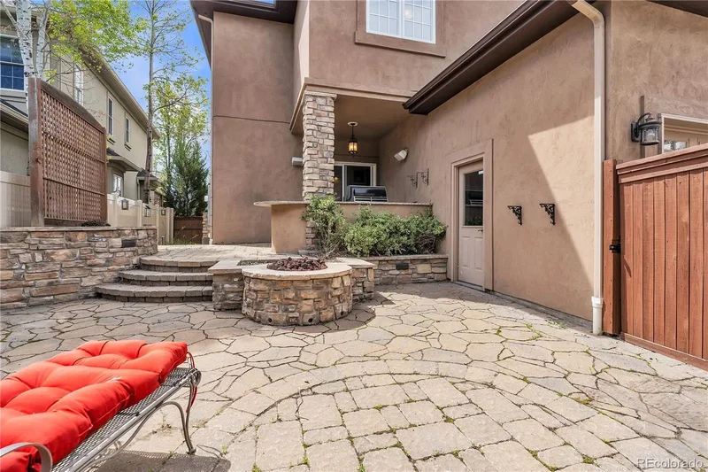 8053 E Maple Avenue, Denver, Colorado, United States. - Photo 41