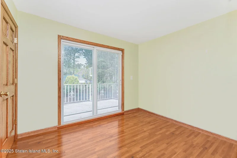 533 Ocean Terrace, New York, New York, United States. - Photo 33