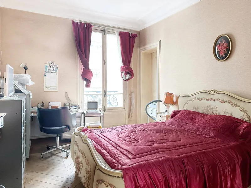 Rue de Lübeck, Paris, Île-de-France, France. - Photo 11