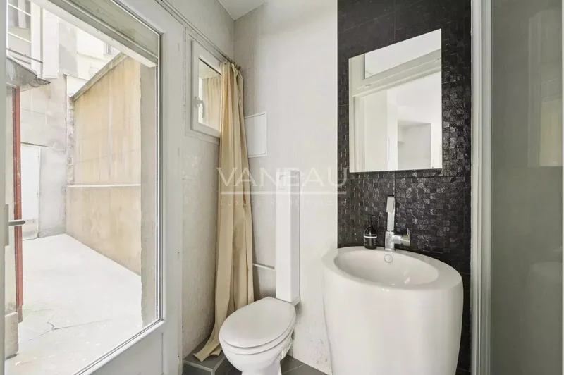 Paris, Île-de-France, France. - Photo 17