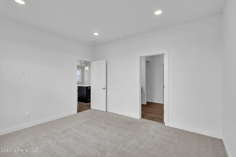 6875 N Coeur Terre Blvd, Coeur d'Alene, ID 83815, Coeur d'Alene, Idaho, United States. - Photo 12