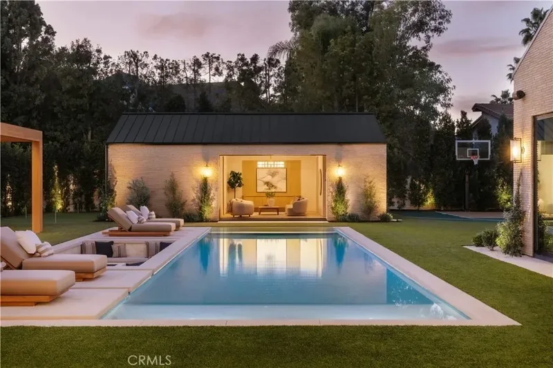 4543 Densmore Avenue, Los Angeles, California, United States. - Photo 50