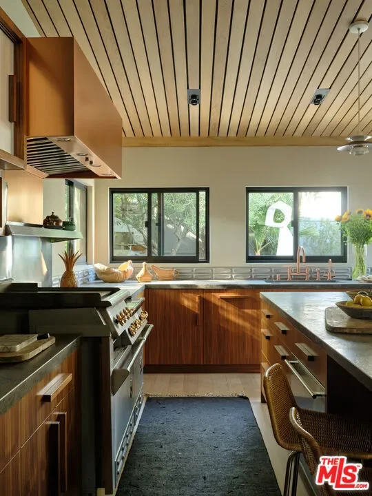 6738 Wildlife Road, Malibu, California, United States. - Photo 10