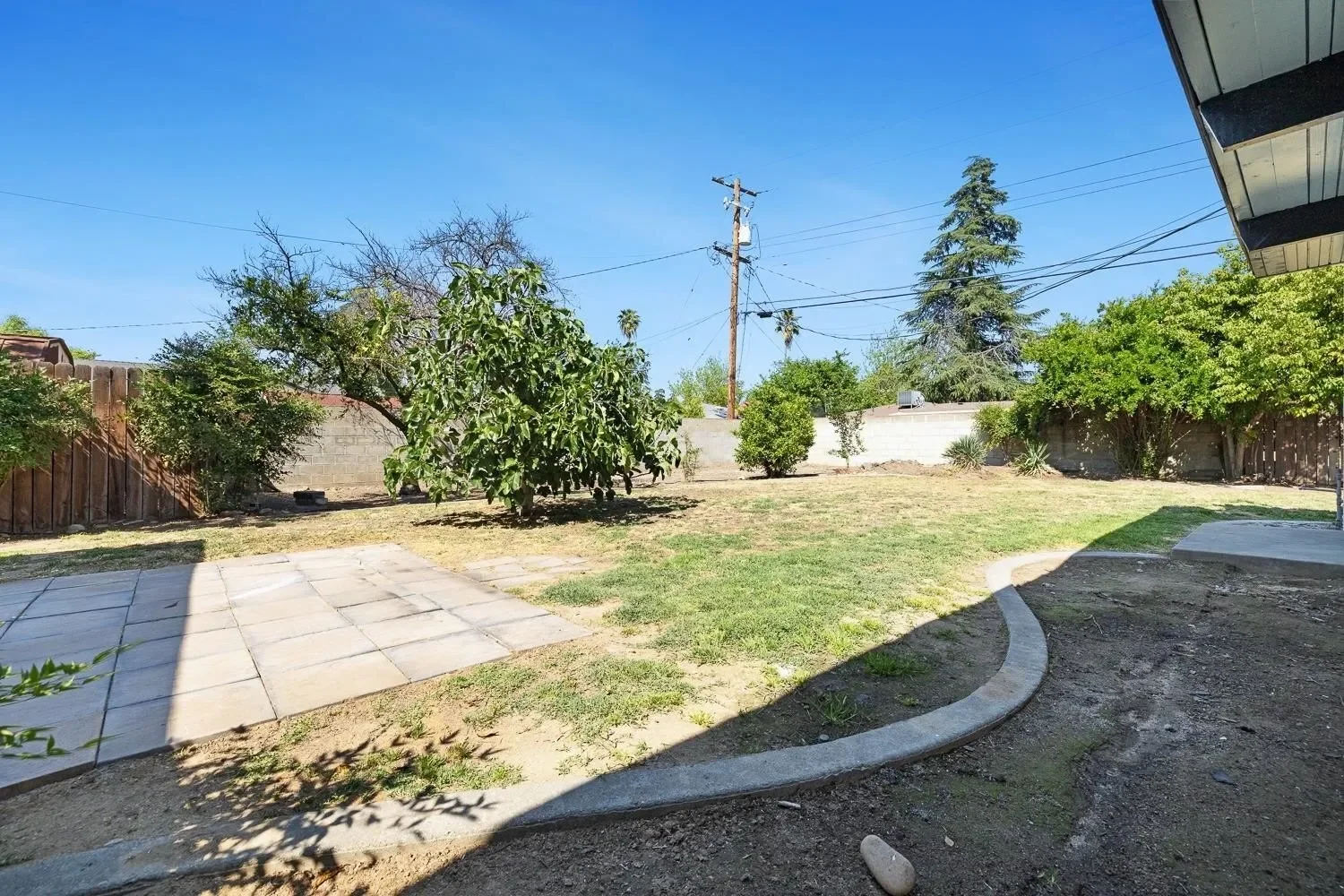 4 Bedrooms Single Family Detached