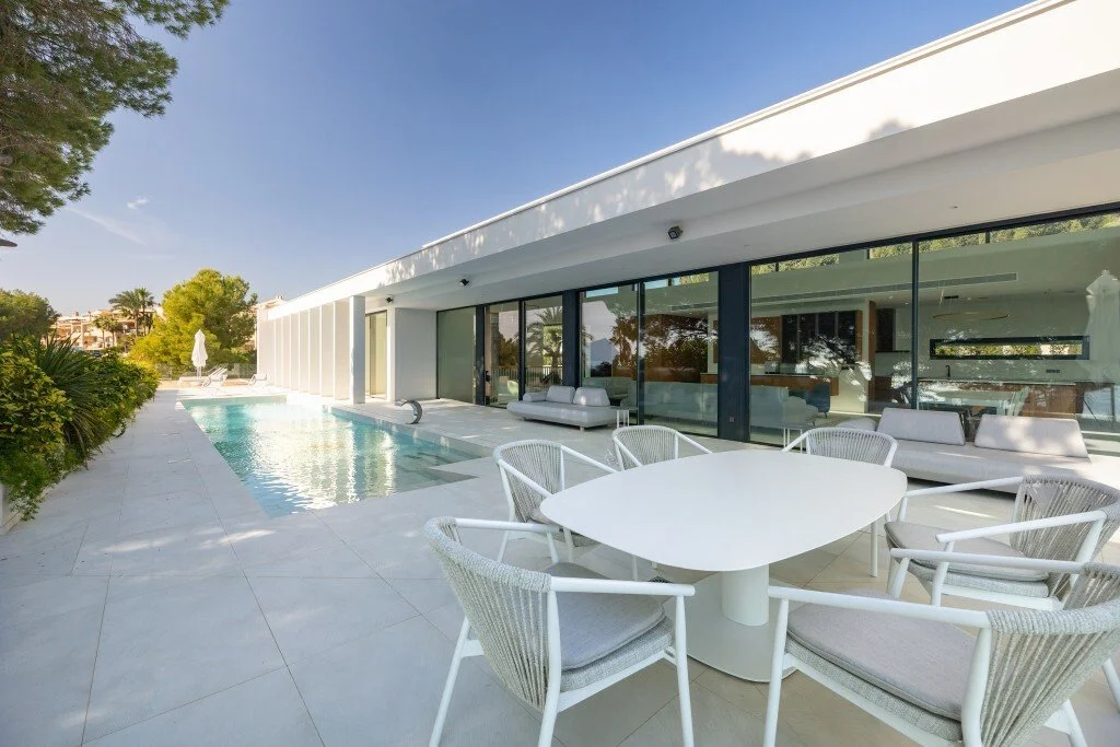 Exterior photo 10