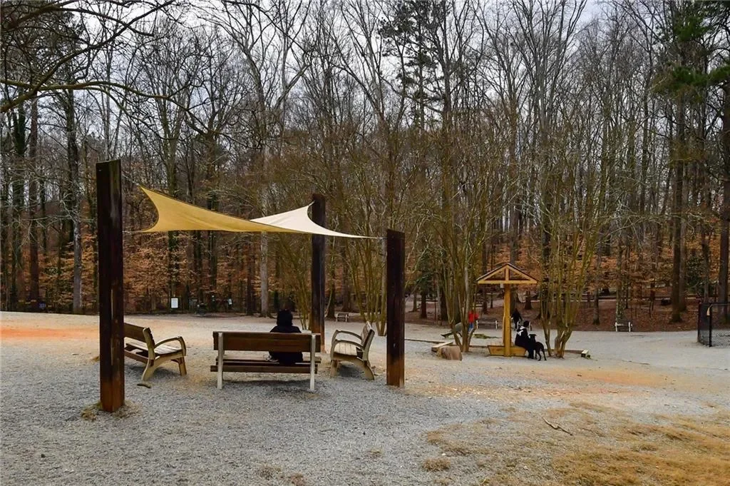 2659 Amberly Drive, Dunwoody, Georgia, United States. - Photo 96