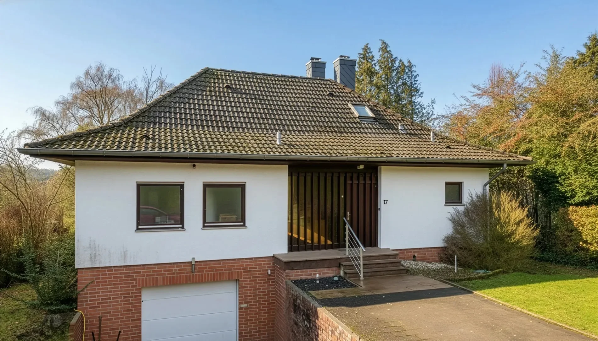 Exterior photo 4