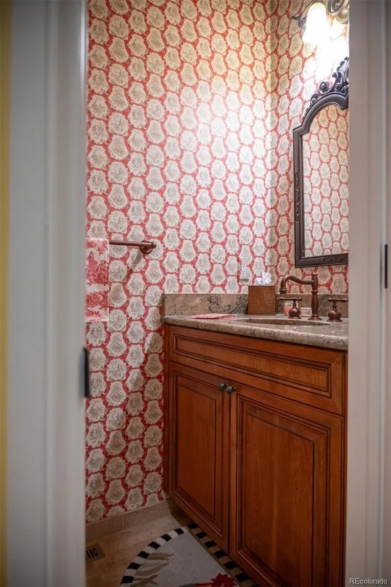 445 Madison Street N, Denver, Colorado, United States. - Photo 8