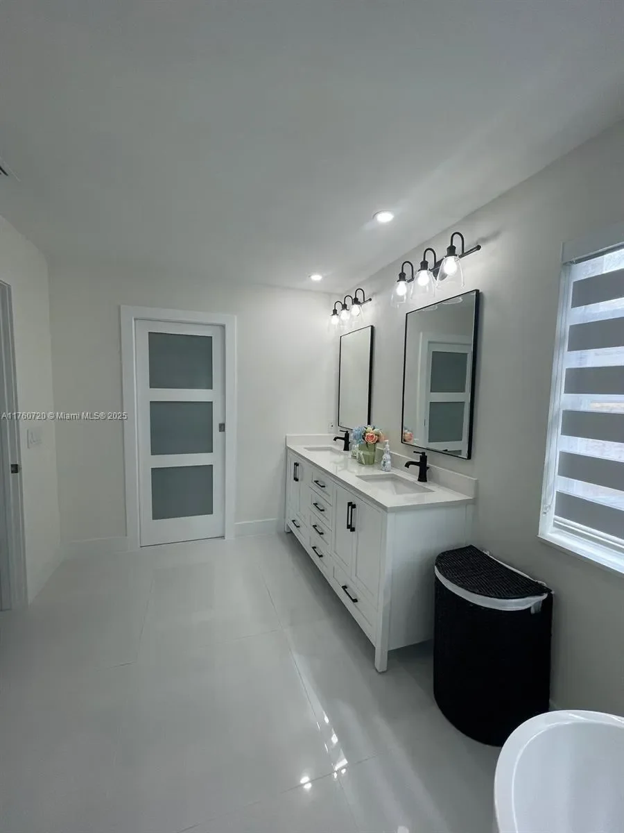 15690 SW 153rd Ct, Miami, Florida, United States. - Photo 14