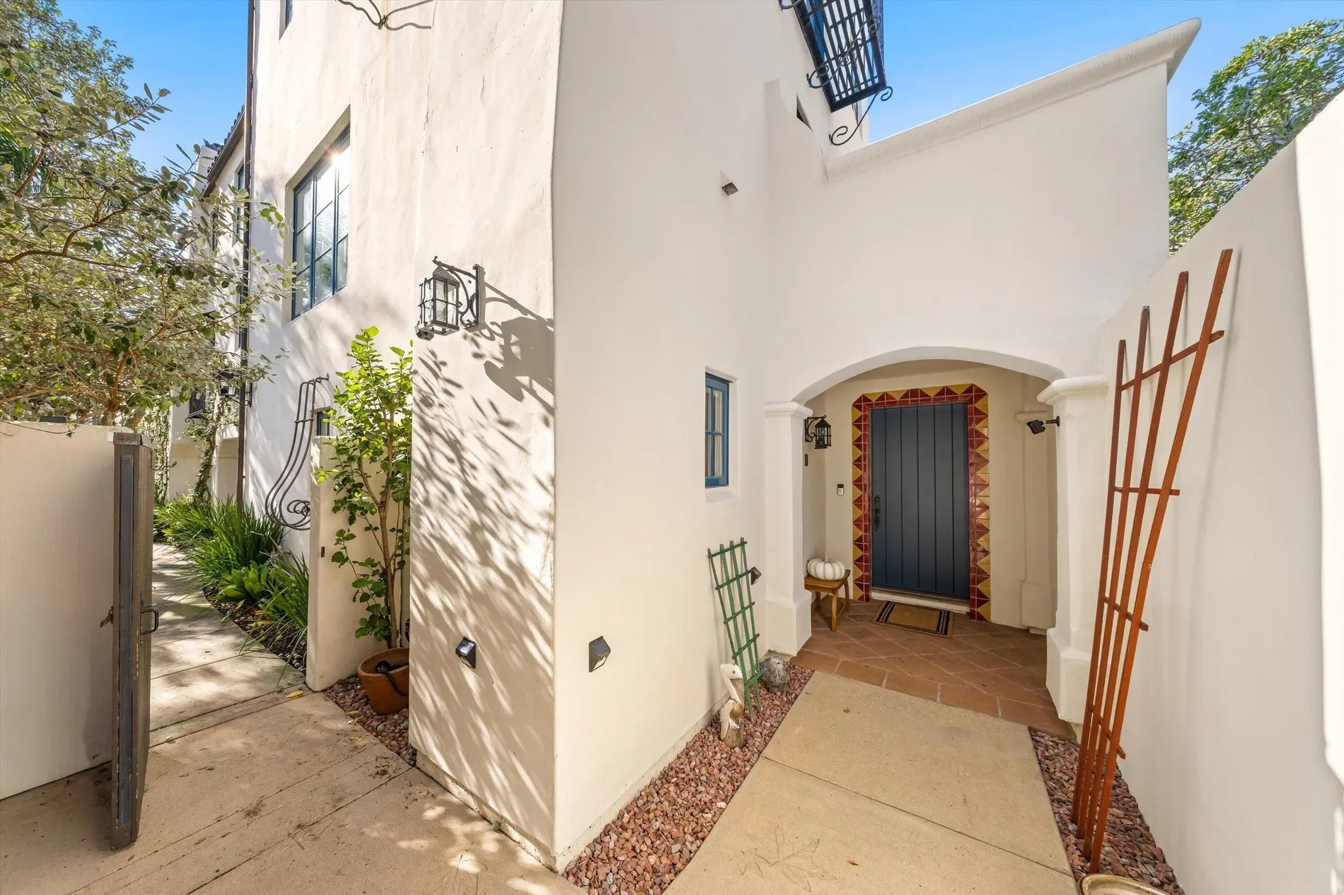 218 Santa Barbara Street D, Santa Barbara, California, United States. - Photo 13