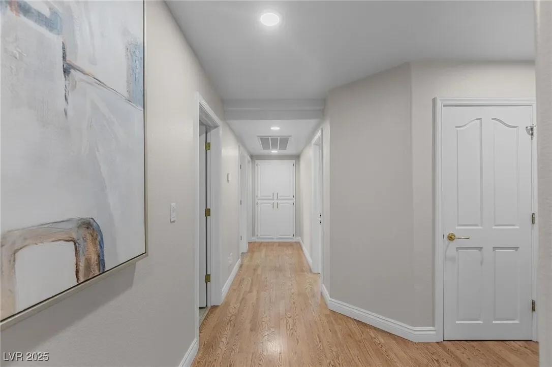 7471 Darby Avenue, Las Vegas, Nevada, United States. - Photo 34