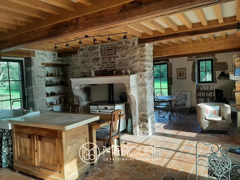 Précy-sous-Thil, Bourgogne-Franche-Comté, France. - Photo 6