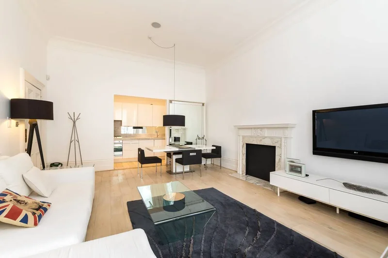 Flat 2, Central London, London, England, United Kingdom. - Photo 6