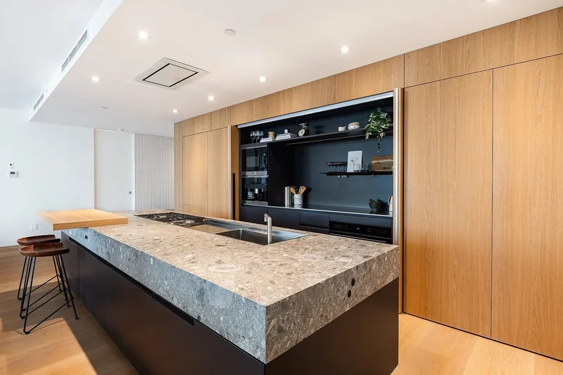 1010 Rue de la Commune E., Apt. 503, Montreal, QC H2L0H9, Montreal, Quebec, Canada. - Photo 9