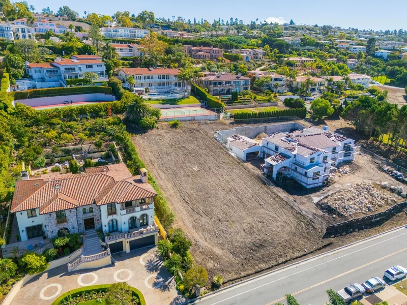 1520 Vía Zurita , Palos Verdes Estates, CA 90274, Rolling Hills Estates, California, United States. - Photo 10