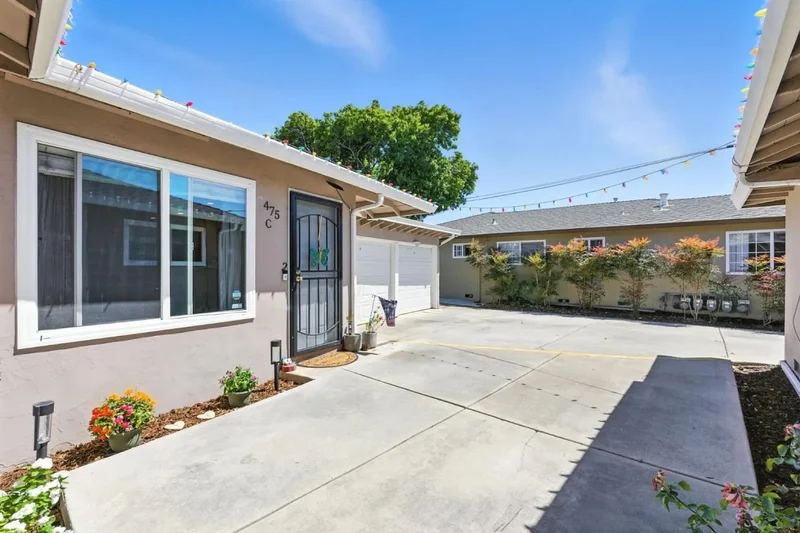 2475 Karen Drive, Santa Clara, California, United States. - Photo 9