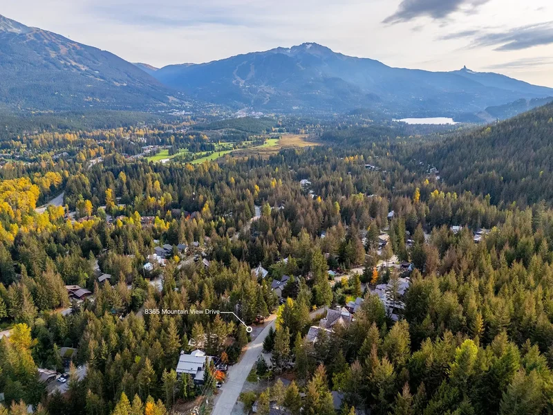 8365 Mountain View Drive, Whistler, British Columbia, Canada. - Photo 9