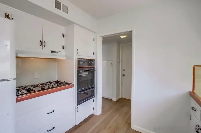 349-351 G Avenue, Coronado, California, United States. - Photo 67