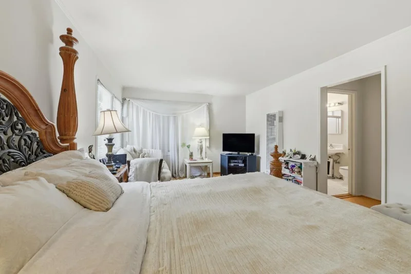 840 El Camino Real, Millbrae, California, United States. - Photo 49