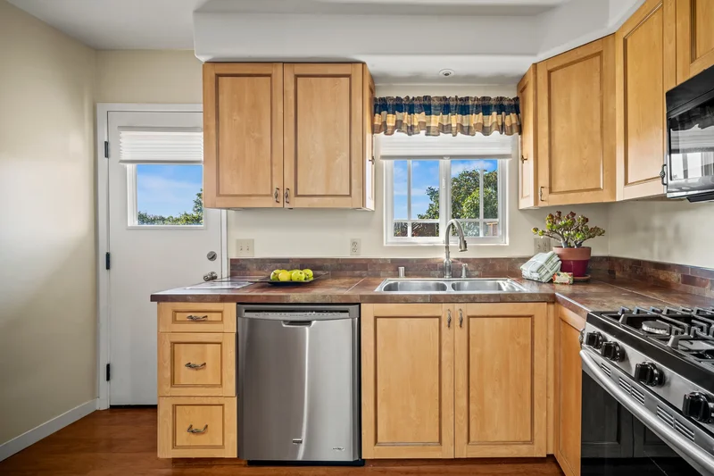 1717 Harding Street, Seaside, CA 93955, Sand City, California, United States. - Photo 21