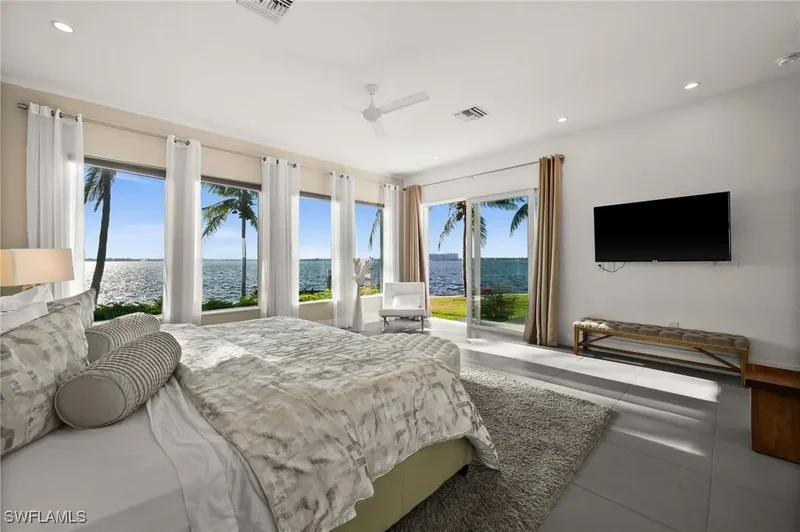 5625 Riverside Drive, Cape Coral, Florida, United States. - Photo 42