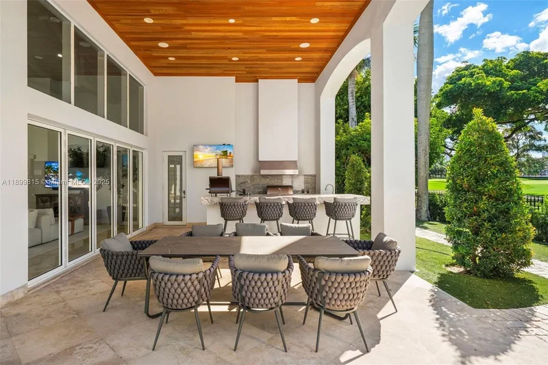 2800 NE 40th St, Fort Lauderdale, Florida, United States. - Photo 88