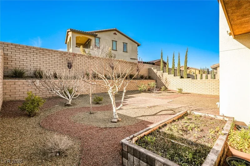 363 Molinetto Street, Las Vegas, Nevada, United States. - Photo 42