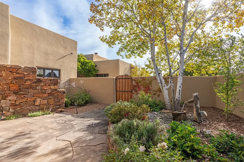 3 E Golden Eagle, Santa Fe, NM 87506, Santa Fe, New Mexico, United States. - Photo 50