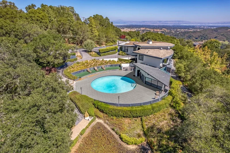 835 La Honda Road, Emerald Hills, California, United States. - Photo 3