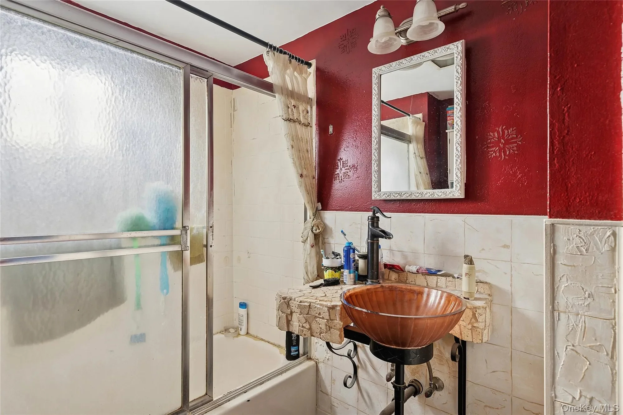 738 Old Town Road, Port Jefferson Station, New York, United States. - Photo 19