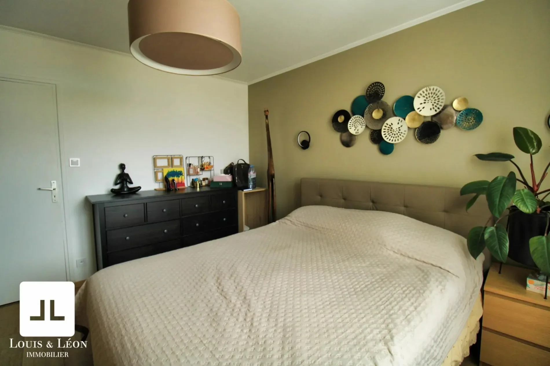 Gallery photo 3
