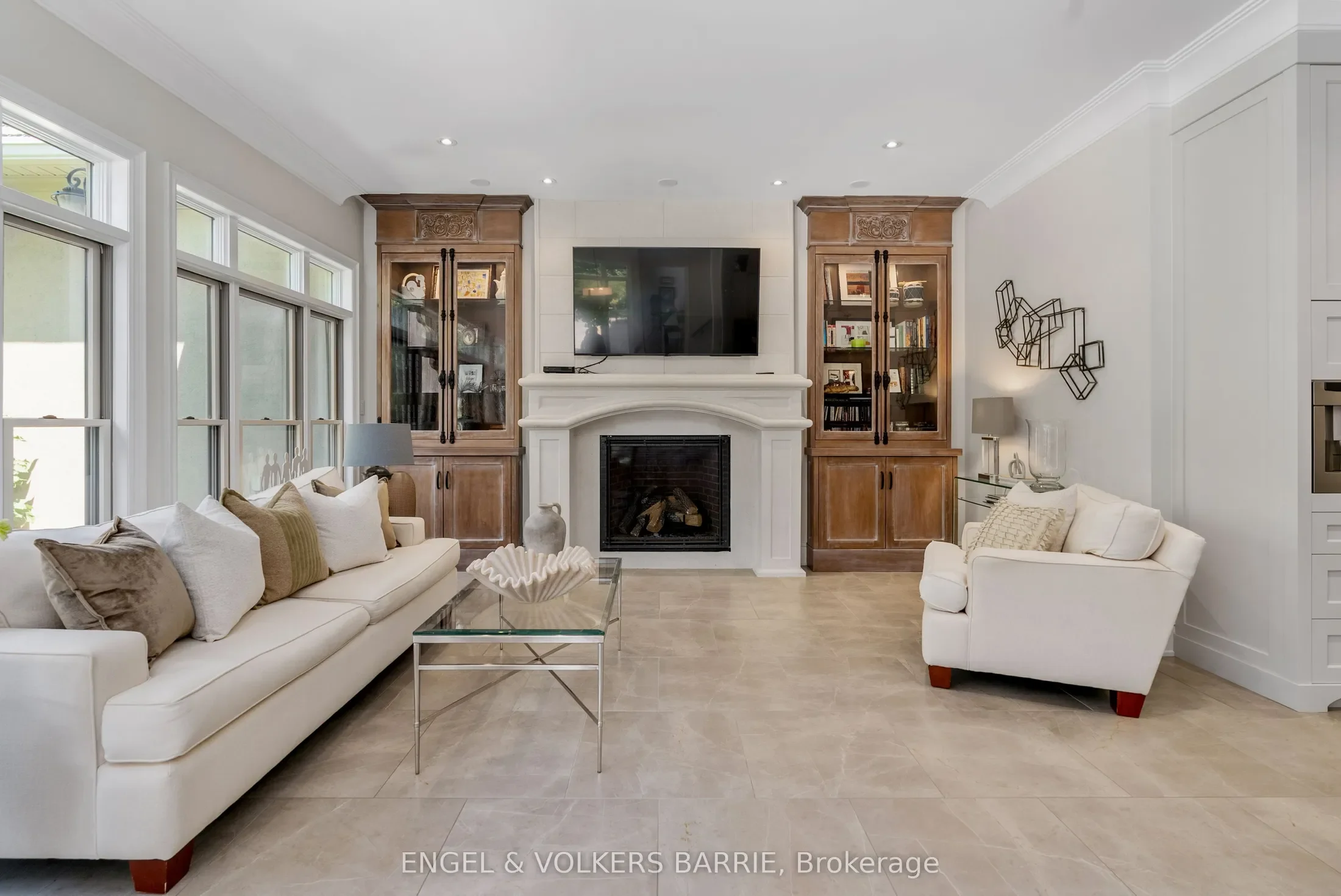 Gallery photo 9