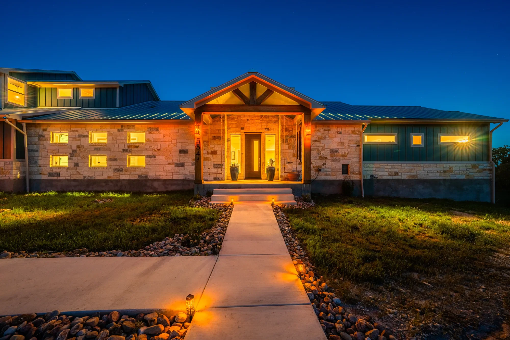 554 Seven Falls Drive , Fredericksburg, TX 78624, Fredericksburg, Texas, United States. - Photo 22