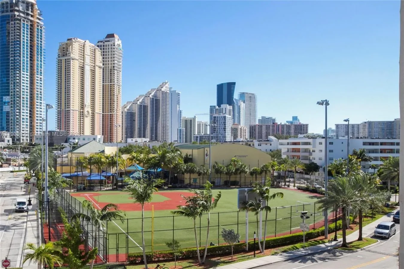 18260 N Bay Road , Sunny Isles FL 33160, Golden Beach, Florida, United States. - Photo 7