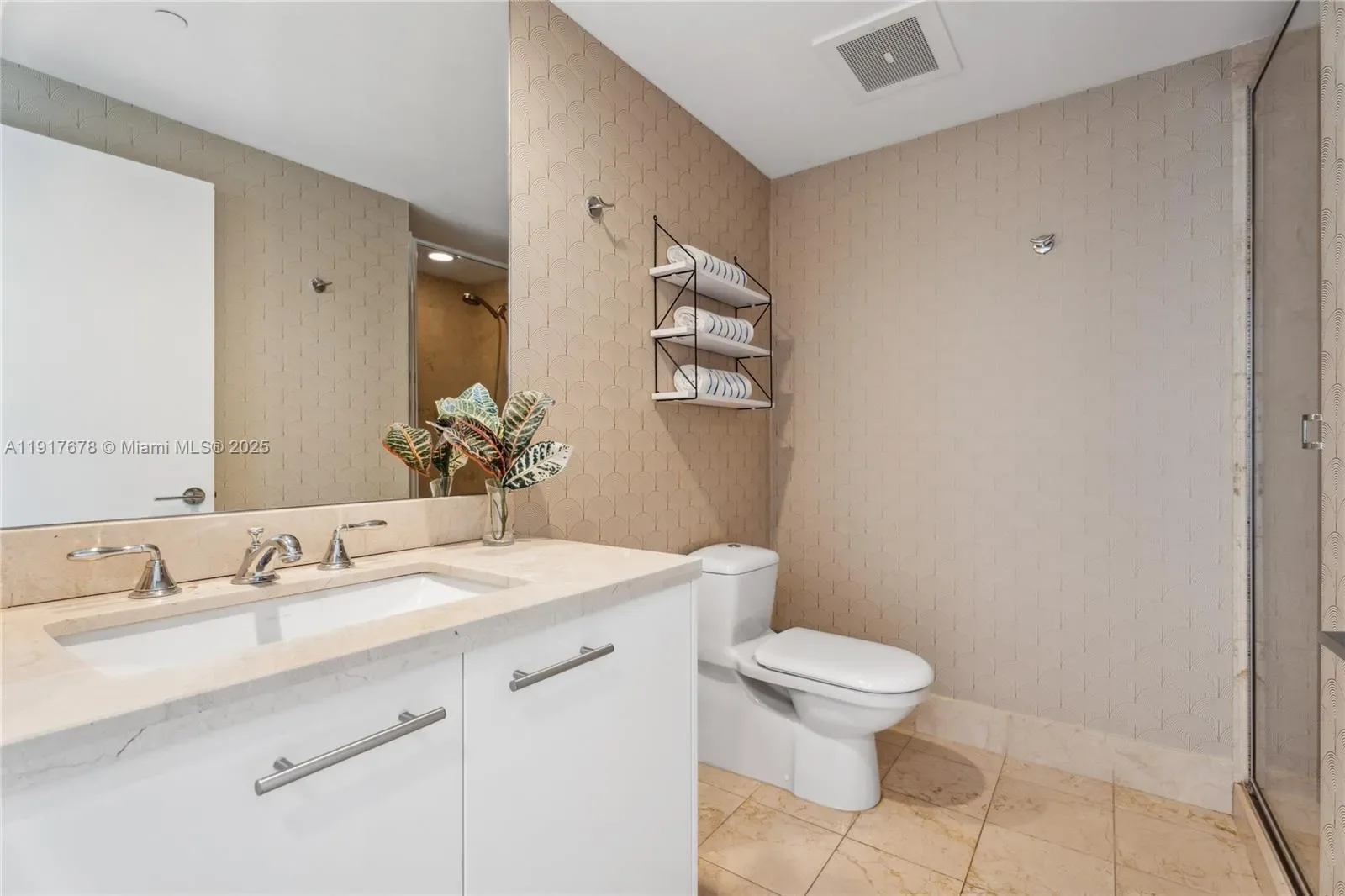 6799 Collins Ave 1602, Miami Beach, Florida, United States. - Photo 25