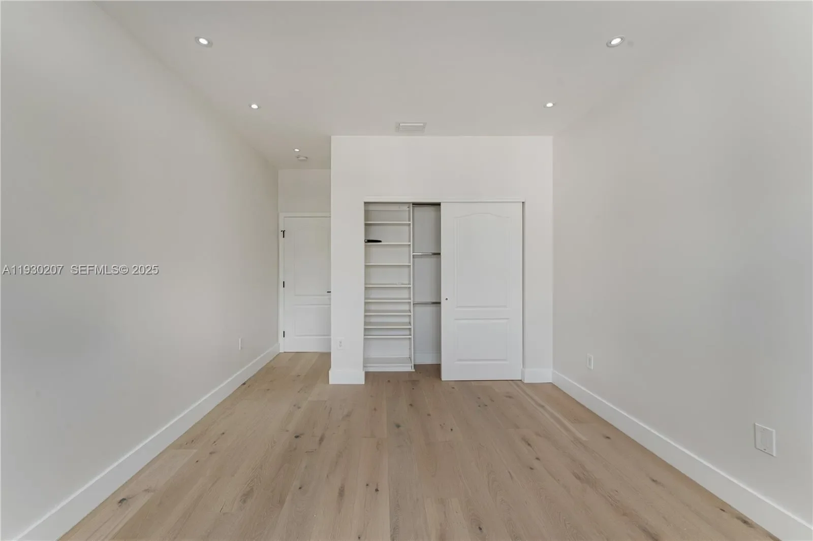 21156 NE 33rd Ave, Aventura, Florida, United States. - Photo 4