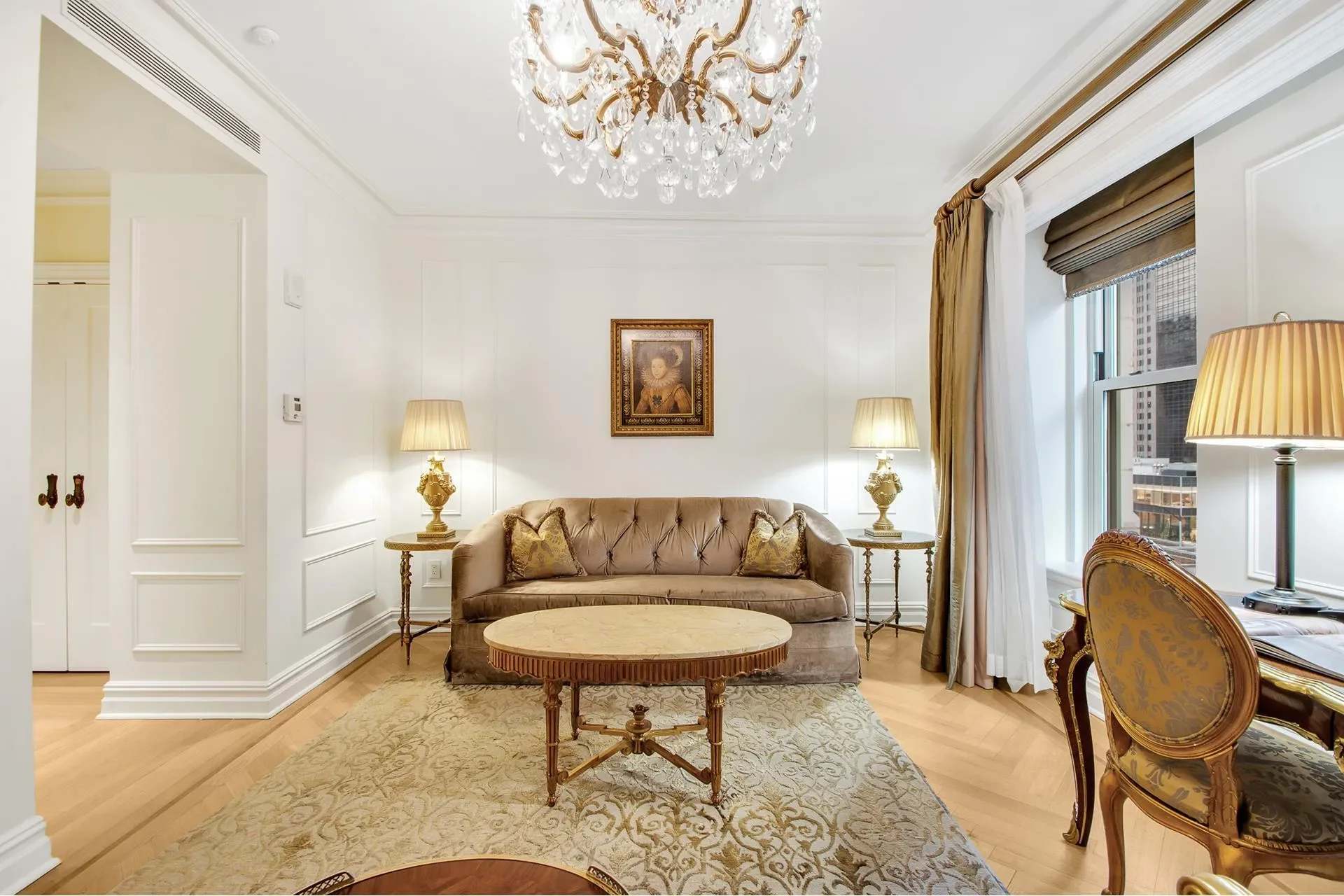 The Plaza Residence, 1 CENTRAL PARK S, New York, New York, United States. - Photo 6