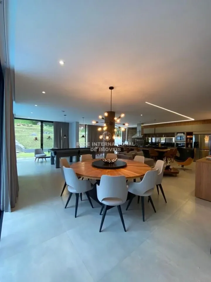 Luxury house at Residencial Tamboré 02 in Santana de Parnaíba, Alphaville-SP