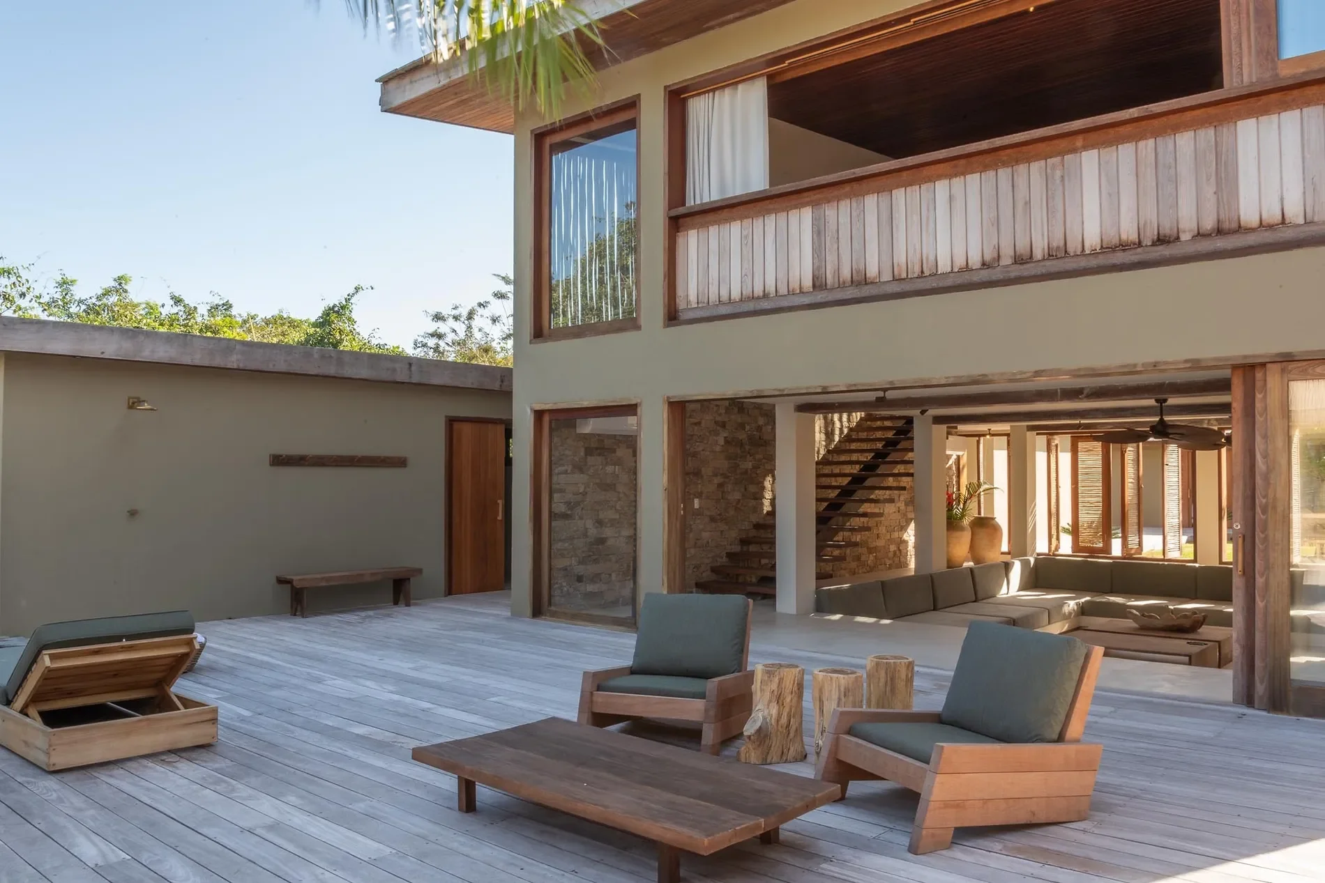 Exterior photo 11
